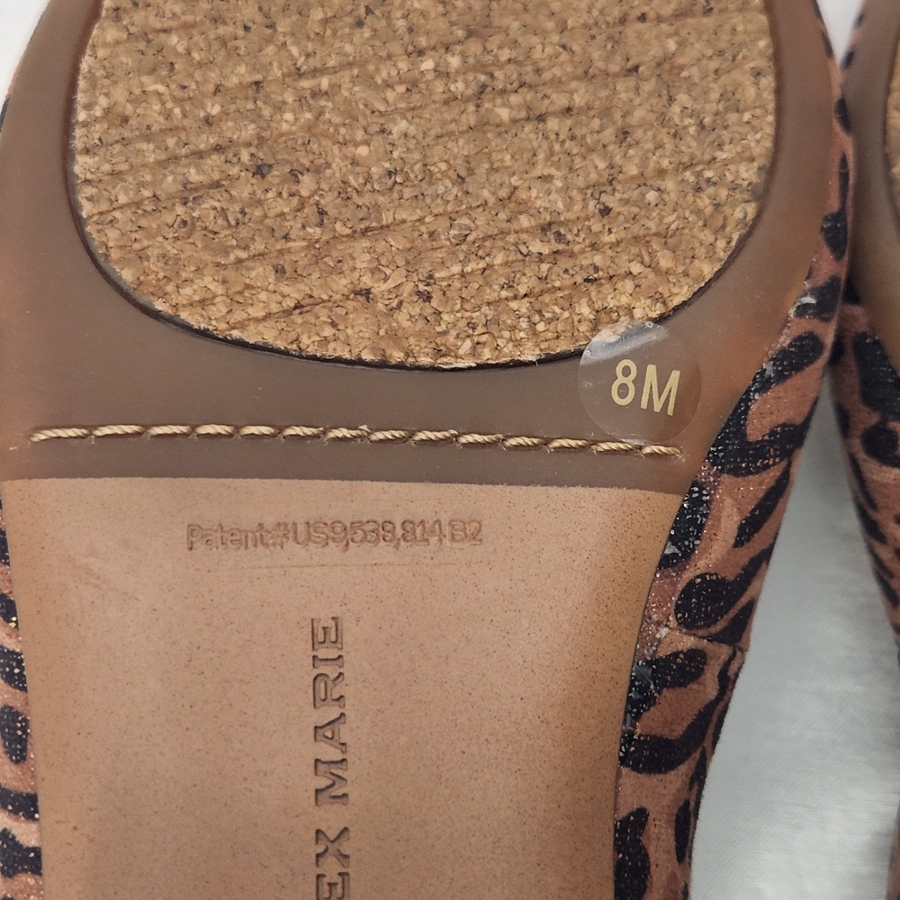 Alex Marie Barton New Gold Metallic Leopard Print Comfort Flat Loafers Sz 8 Cork - Picture 11 of 11